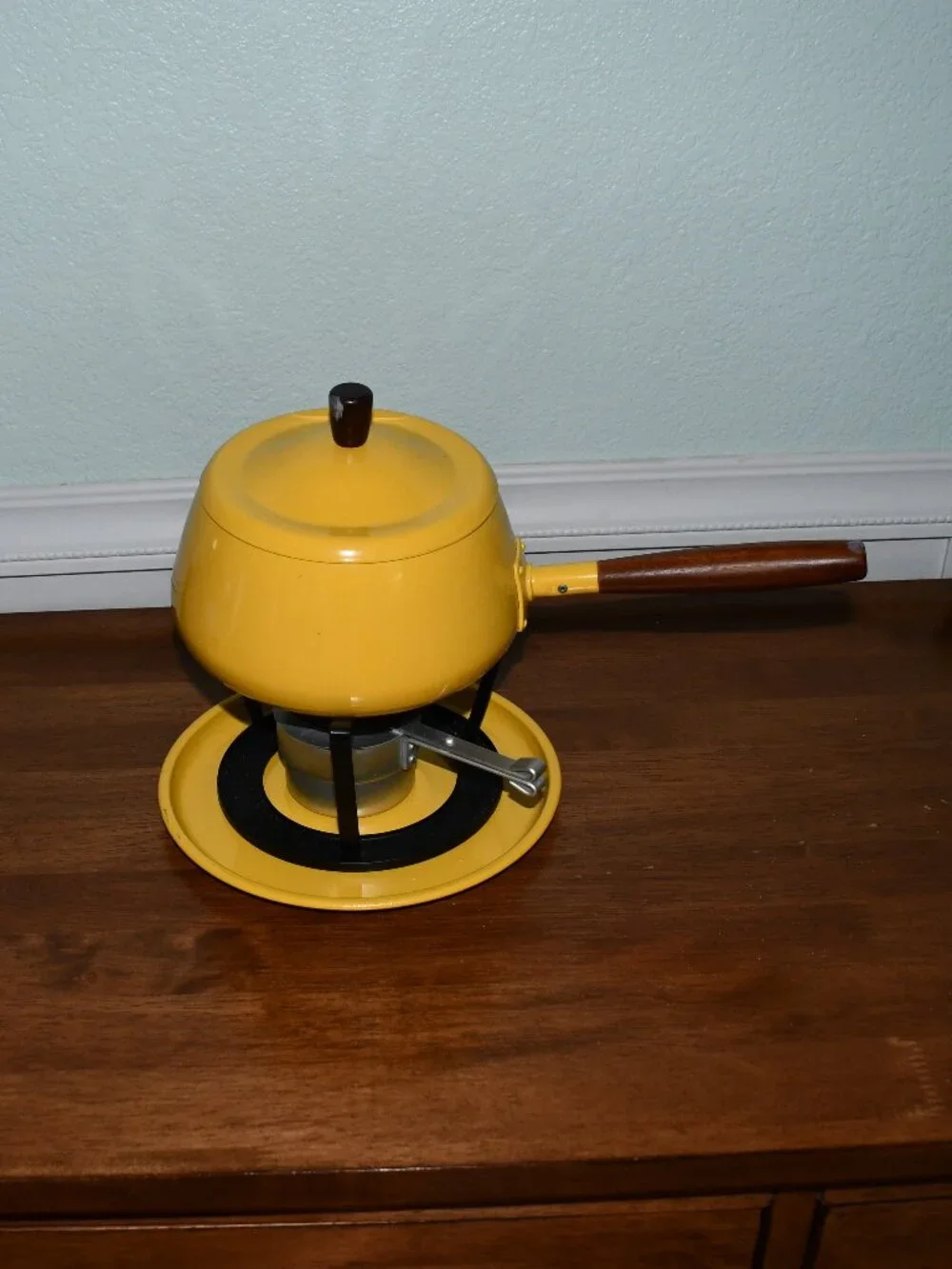 Vintage Gourmet International Yellow Fondue Pot Wood Handle Japan
